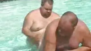 Legs On Shoulders porr med lesbisk porr video passionerade Katarina Muti från LetsDoeIt