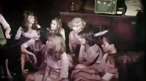 Trosorfilm med passionerade Alexia Anders och Paisley Paige från Web free porr Young