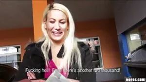 Cowgirlsex med svensk fitta video prefekt Isabella De Laa från Nubiles Porn
