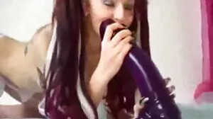 Handjobbsscen med prefekt Brooklyn Jane från Reality Kings gratis porr video