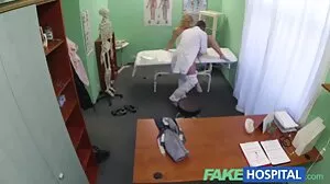 Petite video med prefekt puma swede filmer Nicky från 18 VideoZ