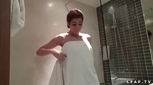 Naturlig bröstscen med vackra Miss svensk porr video Nimpho från Xcoreclub